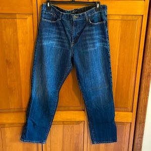 Lucky Brand Men’s Classic Straight Fit Jeans